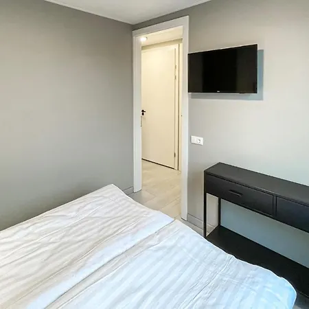 3 Bedroom Stunning In 펜션 *