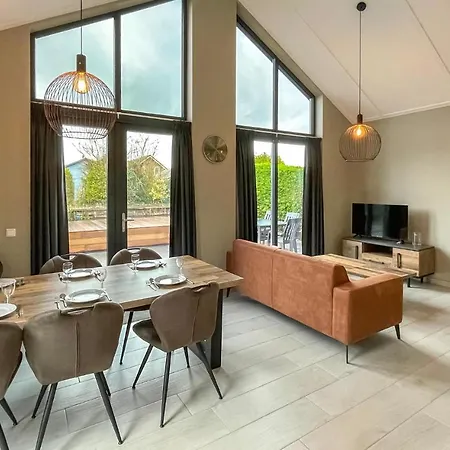 3 Bedroom Stunning In 펜션 Wervershoof